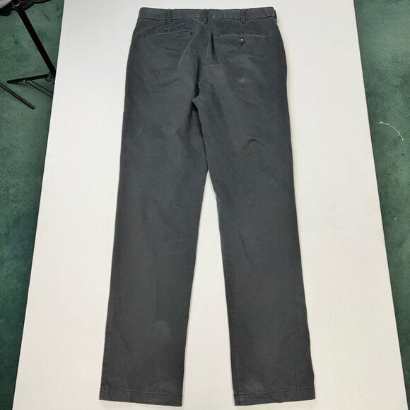 Izod Mens Chino Pants Solid Black Pockets Twill Flat Front Classic Fit 32x32.75" - Picture 5 of 11